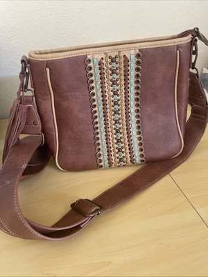 Bolso de mano Nocona Azteca Occidental Cartera Mujer con detalle de tachuelas Oculto Llevar Foto 1 de 4