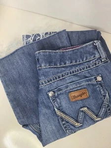 Jeans donna WRANGLER lavaggio medio accenti rosa taglia 9/10 vita media bootcut ranch - Foto 1 di 17