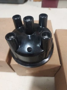 VOLKSWAGEN NOS DISTRIBUTOR CAPS X4 W/ BOSCH IGNITION AIR COOLED 1965/73 BUG VW - Picture 1 of 4