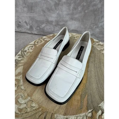 Zapatos mocasines Via Spiga de cuero blanco con punta cuadrada para mujer talla 7,5 M Foto 1 de 4