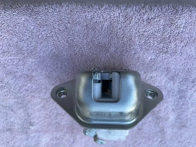 Actuador de bloqueo de tapa de cierre de maletero Subaru Impreza Hatchback OEM 2010-2016 (F Foto 1 de 4