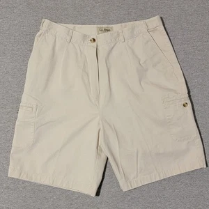 LL Bean Shorts Women's Size 16 Regular Beige 9 Inch Inseam Hiking Outdoor  - Picture 1 of 10