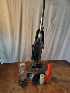 VAX VRS108 Cyclonic 2.4L 850W Vacuum Cleaner - Picture 1 of 12