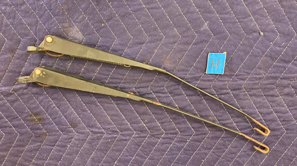 Brazos limpiaparabrisas BMW 318i 325i E30 1984-1991 FH1 191766 OEM #2595M Foto 1 de 4