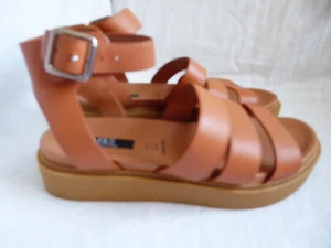 M&S Collection tan leather strappy open toe gladiator chunky sandals size UK 4.5 - Foto 1 di 6