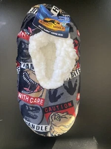 JURASSIC WORLD FUZZY BABBA SLIPPER SOCKS "HANDLE WITH CARE MAY BITE SIZE 3-4 NWT - Picture 1 of 4