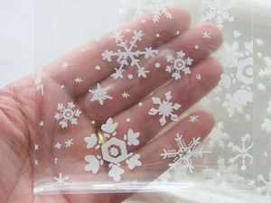 100 Snowflake cellophane packet bags - self sealing and resealable - Picture 1 of 3