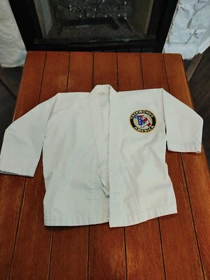FUJI "Taekwondo America" Embroidered Youth White Karate Uniform Robe (Size 1) - Image 1 of 4