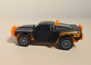 Maisto Adventure Force 9-Pack Coyote XS Black and Orange Loose - Picture 1 of 7