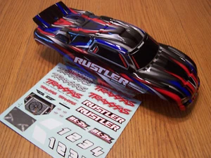 Passend für Traxxas Rustler 2wd BL-2s bürstenlos rot blau schwarz Clipless Gehäuse & Aufkleber - Bild 1 von 7
