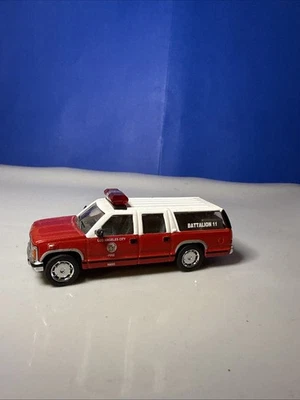 Code 3 1:64 Los Angeles City Fire Department GMC Suburban Battalion 11 - Image 1 of 4