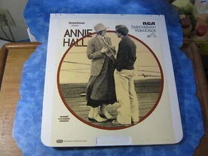 CED VideoDisc ANNIE HALL Woody Allen & Diane Keaton RCA SelectaVision 1981 - Picture 1 of 2