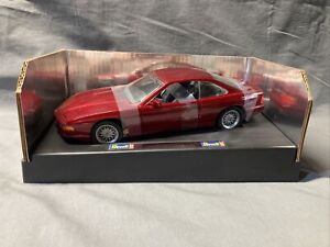 Revell BMW 850i Sport Coupe 8 Series 1:18 Scale Diecast Dealer Model Car 8690