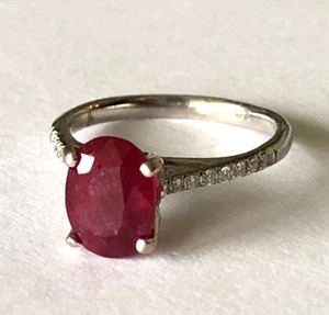 Classy 14K White Gold Vivid Red Color 2.2ct Ruby 18 Diamond Ladies Ring Size 5 - Picture 1 of 12