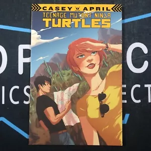 IDW Teenage Mutant Ninja Turtles: Casey & April Trade Paperback - Imagen 1 de 1