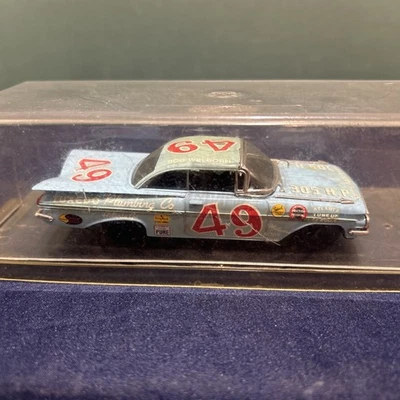 Chevrolet Impala 1959 convertible fundido a presión 1:43 #49 Bob Welborn esmoquin plomería Foto 1 de 4