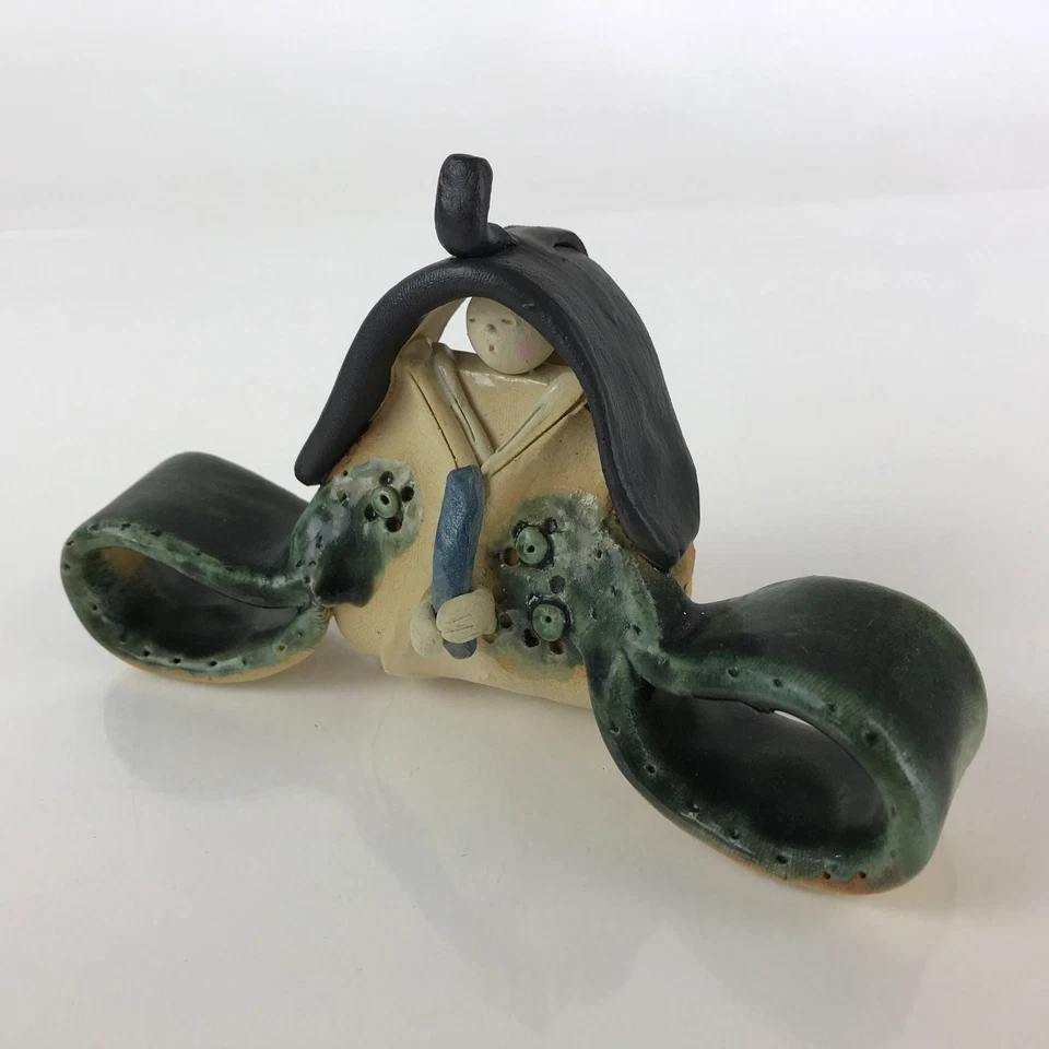 Muñeca Hina Japonesa de Cerámica De Colección Festival del Día del Príncipe Niña Esmalte Verde ID470 Foto 1 de 4