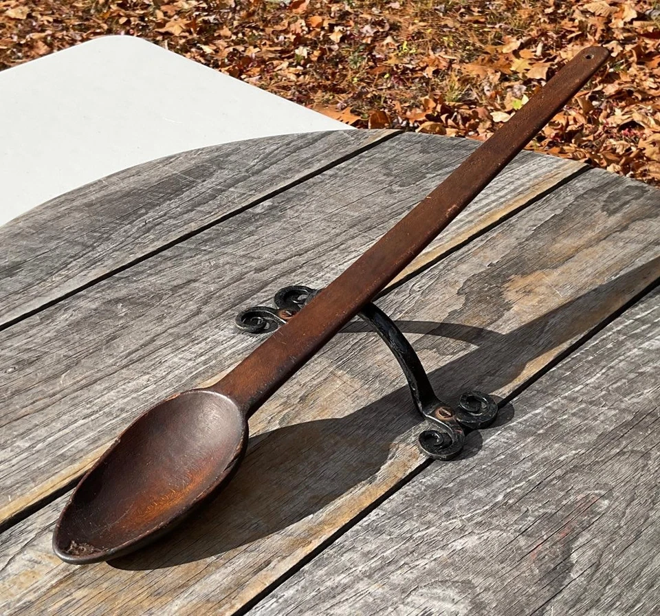 Antigua cuchara larga de madera tono madera oscura artículos para árboles granja cocina 17,25" L Foto 1 de 1