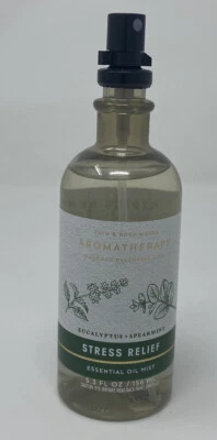 Bath & Body Works aromaterapia alivio del estrés - 5,3 fl oz / 156 ml Foto 1 de 2