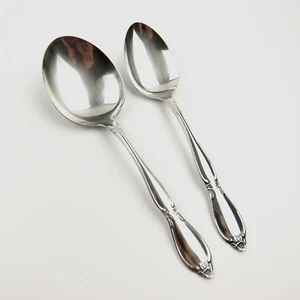 Juego de 2 cucharas para servir Oneida Community CHATELAINE de acero inoxidable - Imagen 1 de 7
