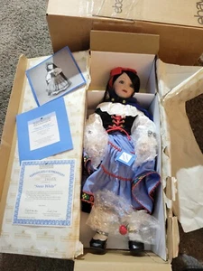Muñeca Blancanieves Ashton Drake... Cuentos de hadas europeos... Baby Rademann... con certificado de autenticidad - Imagen 1 de 6