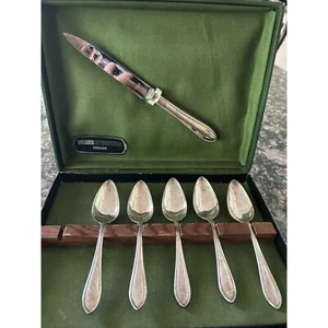 Vintage Viners Of Sheffield England Stainless Steel Knife & 5 Teaspoons Set In B - Picture 1 of 5
