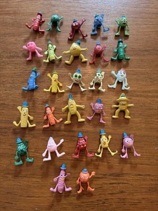 27 Vintage 1960s 1970s Munch Bunch Cereal Premium Pencil Toppers Lot Toys Figure - Picture 1 of 7
