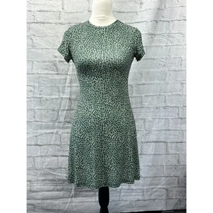 Top Shop Shift Dress Green & White Animal Print Size 8 Light Jersey Short Sleeve - Picture 1 of 8