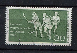 Germany - Berlin : Women's hockey stamp from 1976 - used - Picture 1 of 1