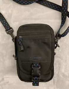 Samsonite Black And Blue Camera Case Travel Bag 5 x 3.5 x 1.5 Belt Loop - Picture 1 of 13