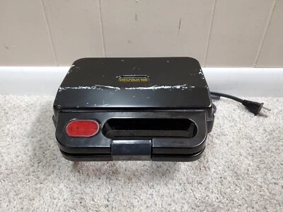 Salton Charlie Brown and Snoopy Sandwich Maker Model SA-12 Peanuts - Image 1 of 4