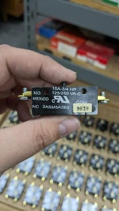 GENERAL ELECTRIC LIMIT SWITCH 3ASM5A3B3 - Set of 193 - Picture 1 of 2