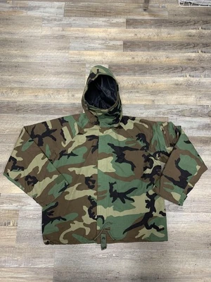 Vintage US Military Chemical Protective Jacket Mens Medium Long Woodland Camo - Image 1 of 4
