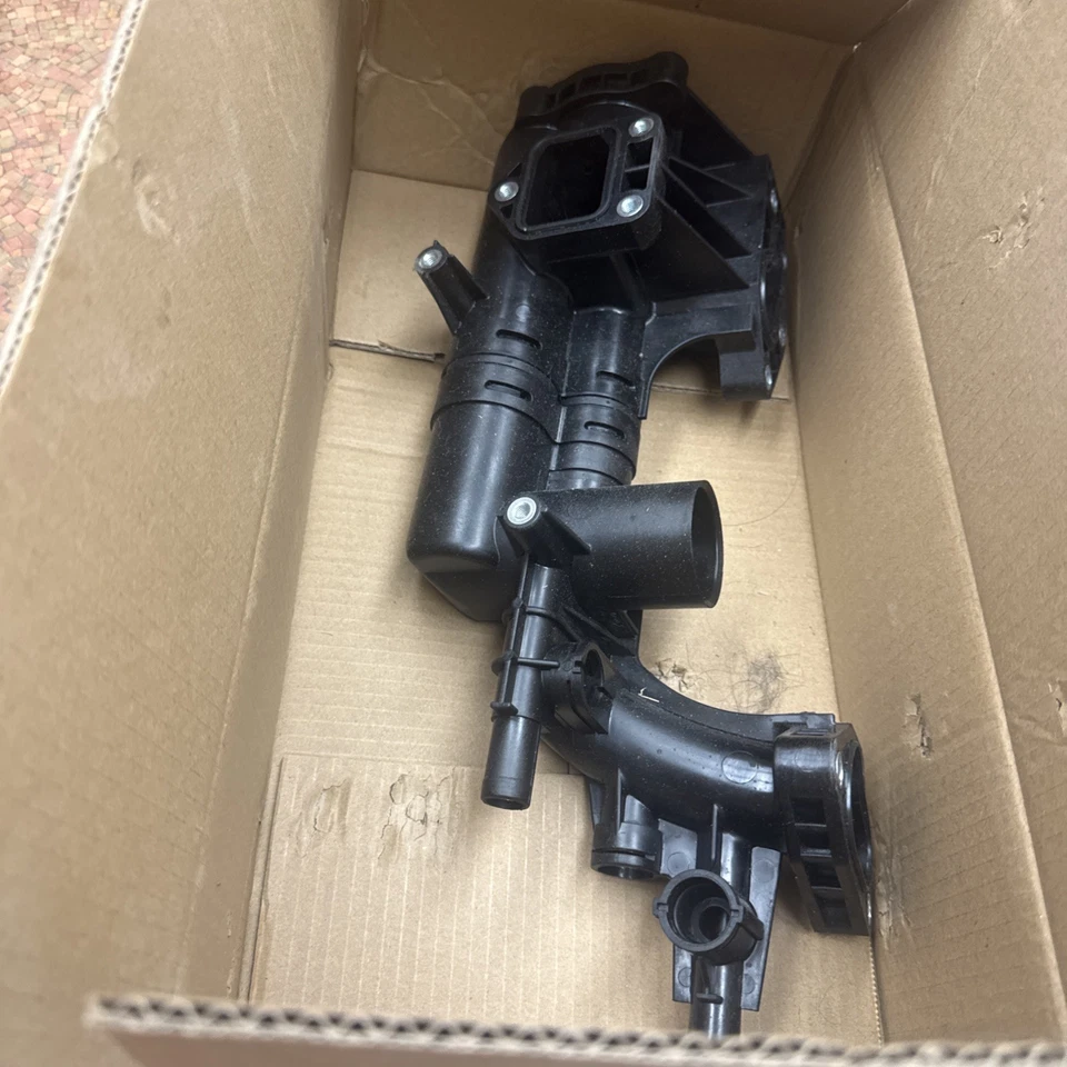 For Hyundai Santa Fe 2010-2017 Dorman 902-5914 Engine Coolant Thermostat Housing - Image 1 of 2