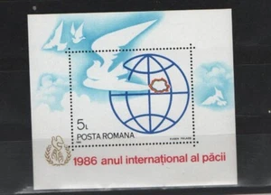 Block 288 Internationales Jahr des Friedens  Rumänien  - Picture 1 of 1