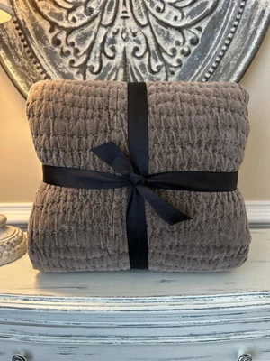 Pottery Barn Washed Velvet Handcrafted FULL/QUEEN Quilt Mochaccino NWOT OB READ - Image 1 of 4