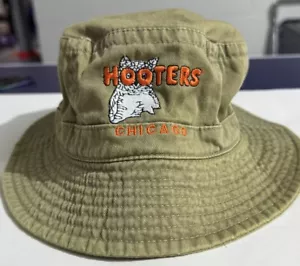 Vintage Hooters Bucket Hat M/L Head Shots By KC Caps Khaki Eule Chicago - Bild 1 von 8