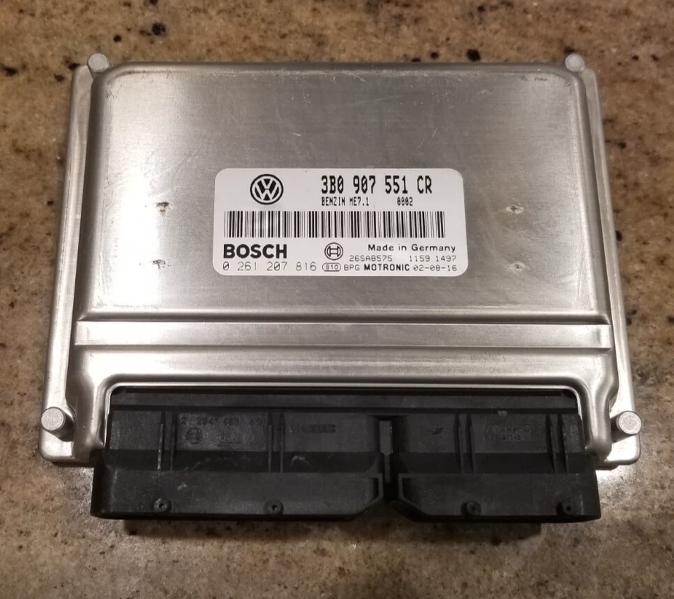 Volkswagen Passat 2003 - automático - ECM ECU - # 3B0 907 551 CR Foto 1 de 1
