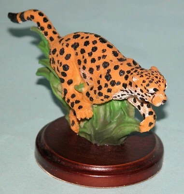 Figura K&M Wild Republic, Cheetah, #64357, nueva en caja, 4x2,5 pulgadas grandes gatos Foto 1 de 4