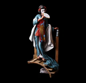 Koi cortesana coleccionable soldado de hojalata del Lejano Oriente - Imagen 1 de 5