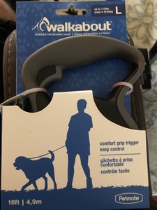 retractable leash for 100 lb dog