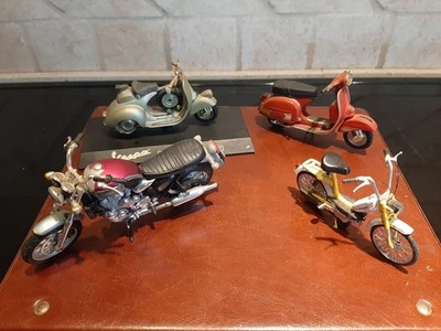 1/18 Lotto Vespa/Motocicletta/Scooter ORIGINALI - Immagine 1 di 4