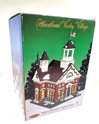 Casa escolar de porcelana iluminada Heartland Valley Village Navidad - Nueva en caja vintage Foto 1 de 4