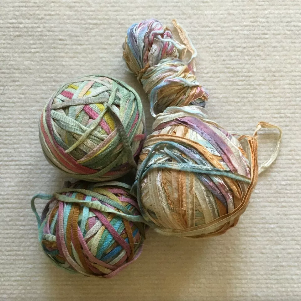 Novelty ribbon chainette gradient pastel pink yarn DK weight 233 g knitting - Image 1 of 1