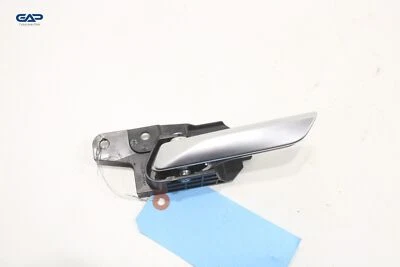 2022-2024 MITSUBISHI OUTLANDER MANIJA INTERIOR PUERTA LADO CONDUCTOR DELANTERO IZQUIERDO OEM Foto 1 de 4