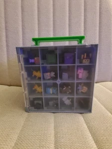 Mattel Minecraft Mini Figures Collector Case with Lot Figures - Picture 1 of 7