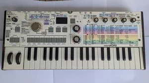 KORG MICROKORG SYNTHESIZER / VOCODER - Picture 1 of 7