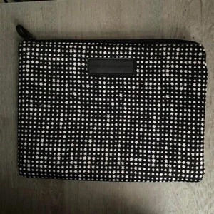 Marc by Marc Jacobs Black and White Stars Zip Tech Tablet Case - Picture 1 of 9