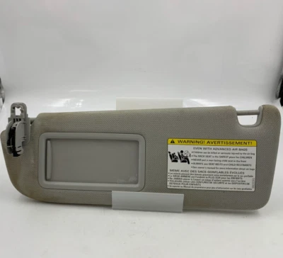 Parasol gris iluminado para conductor Audi A6 2013-2017 OEM E02B21054 Foto 1 de 4