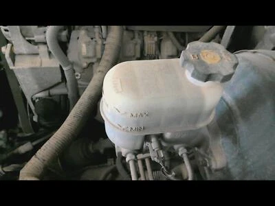 Used Brake Master Cylinder fits: 2012 Chevrolet Silverado 1500 pickup  Grade A - Изображение 1 из 4